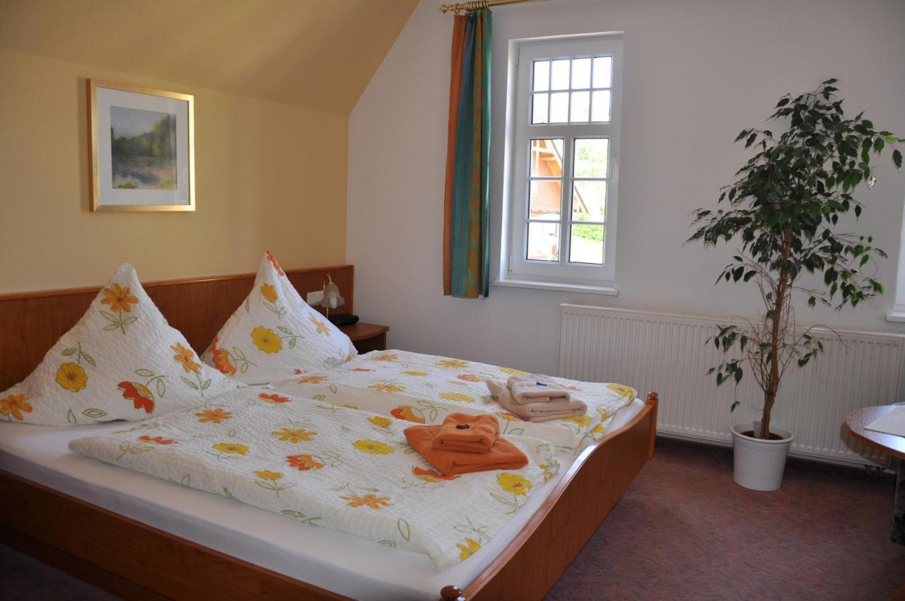 Gaststaette & Pension Waldschloesschen Oberhof  Dış mekan fotoğraf