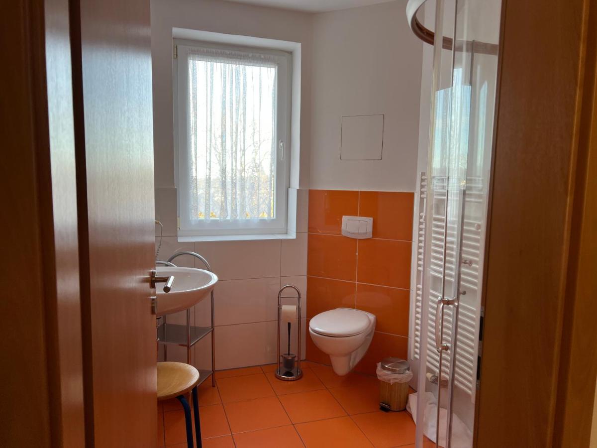Gaststaette & Pension Waldschloesschen Oberhof  Dış mekan fotoğraf