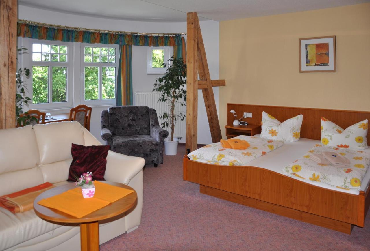Gaststaette & Pension Waldschloesschen Oberhof  Dış mekan fotoğraf