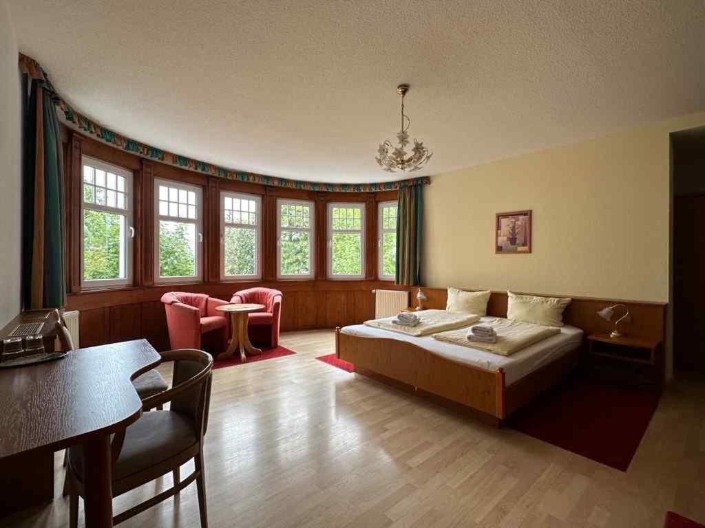 Gaststaette & Pension Waldschloesschen Oberhof  Dış mekan fotoğraf