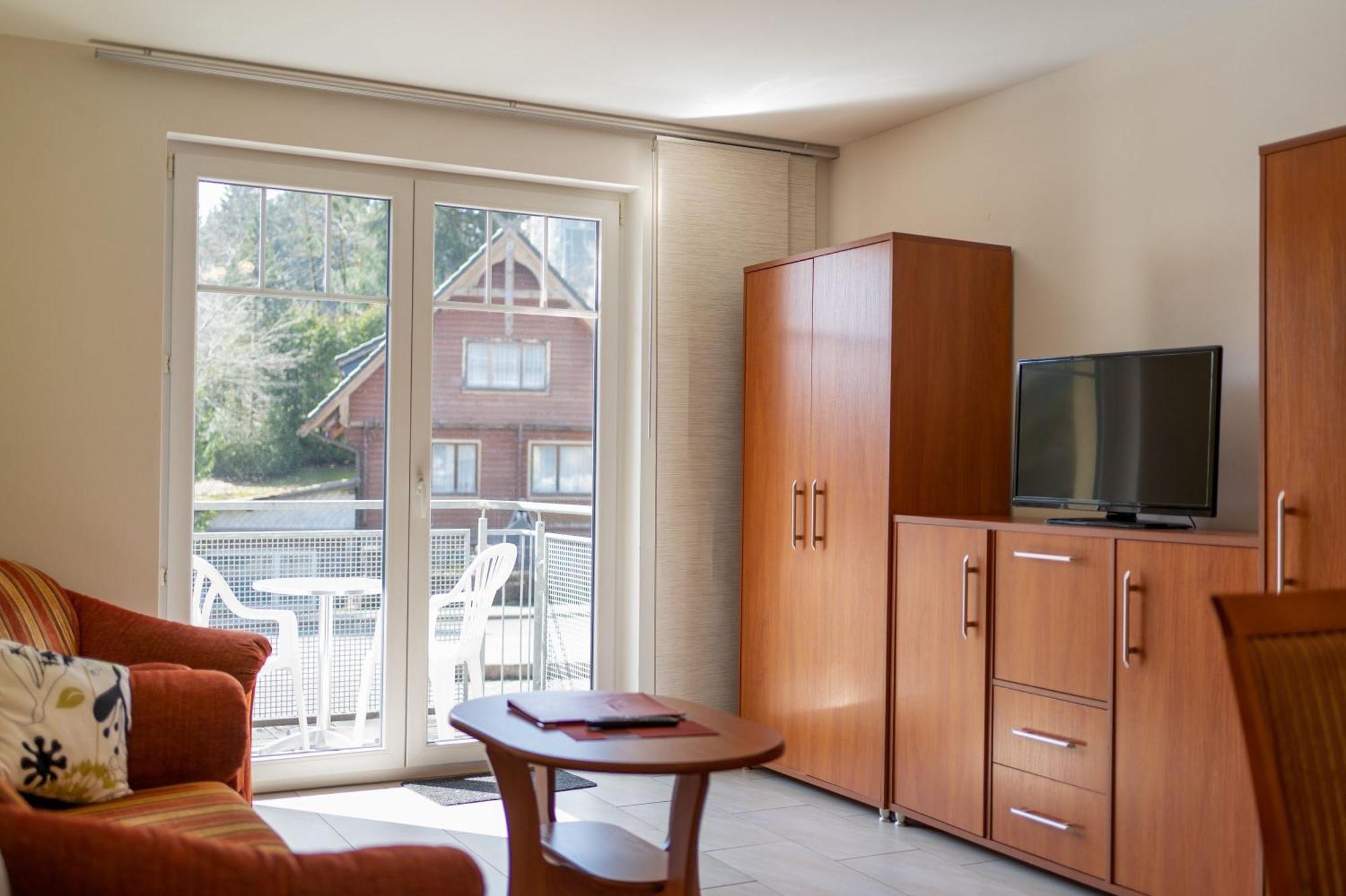 Gaststaette & Pension Waldschloesschen Oberhof  Dış mekan fotoğraf